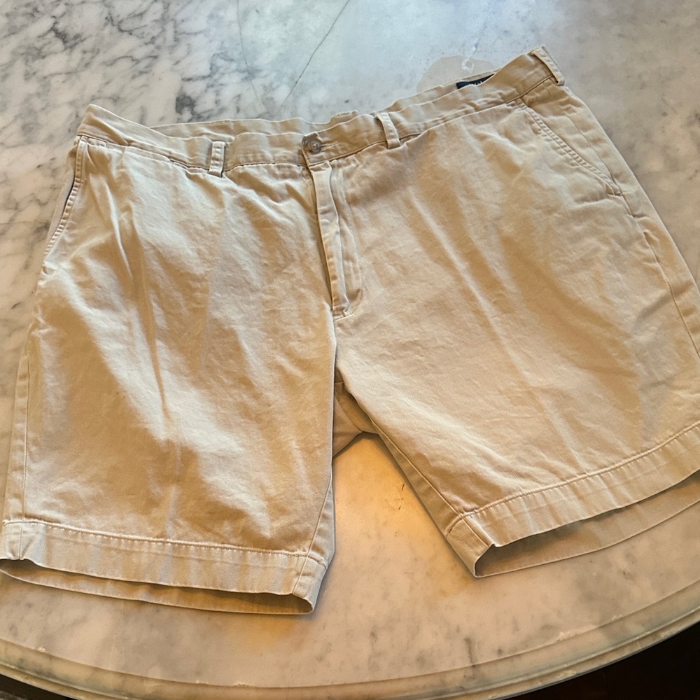 Polo Ralph Lauren Khaki Shorts. Size:42